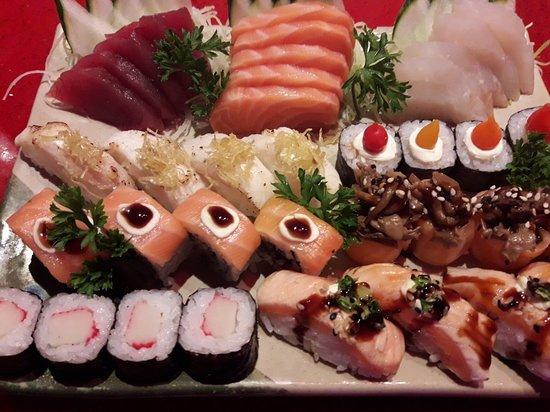 Sushi Show Japanese Food